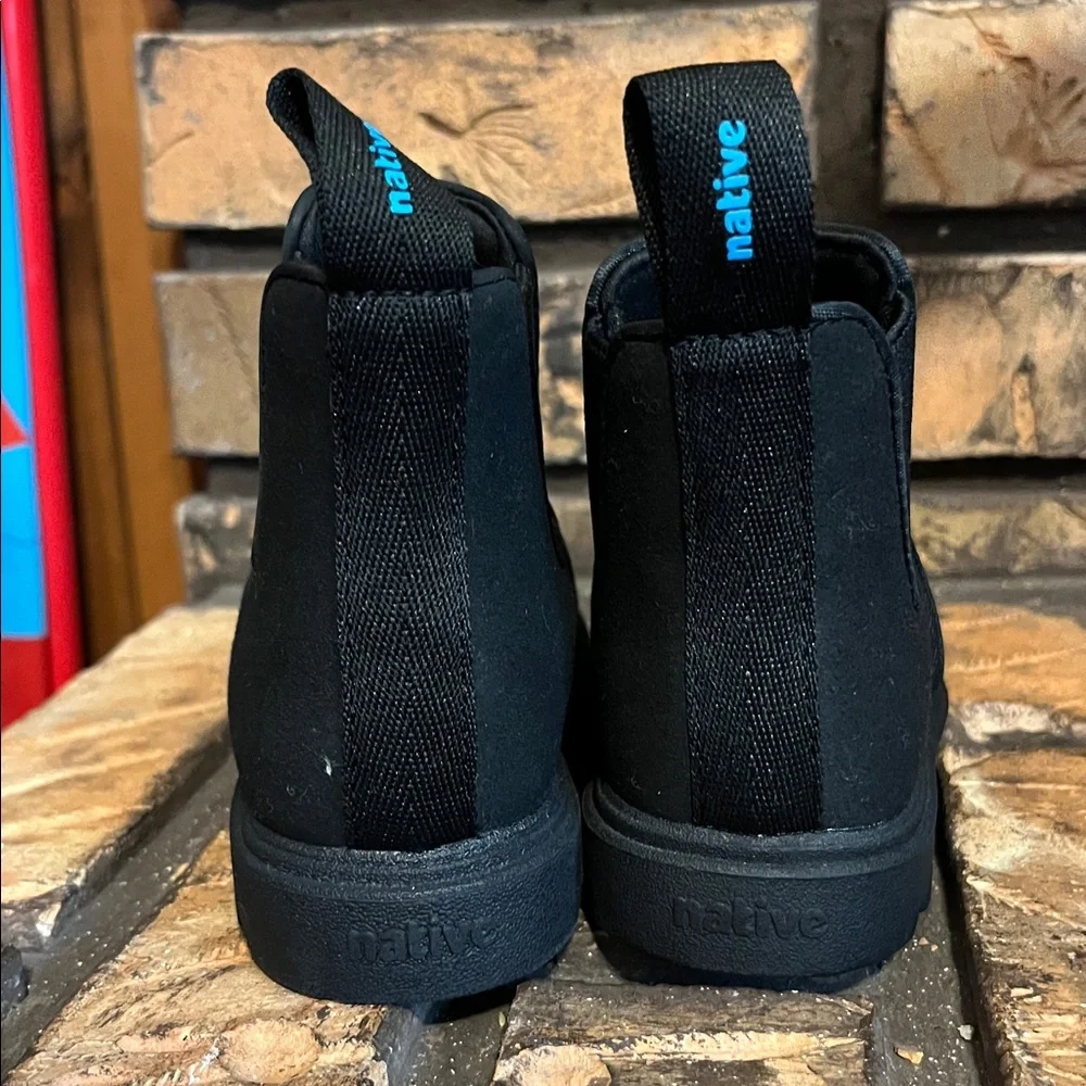 Native Girls Kensington Treklite Black Chelsea‎ Boots Size 7C